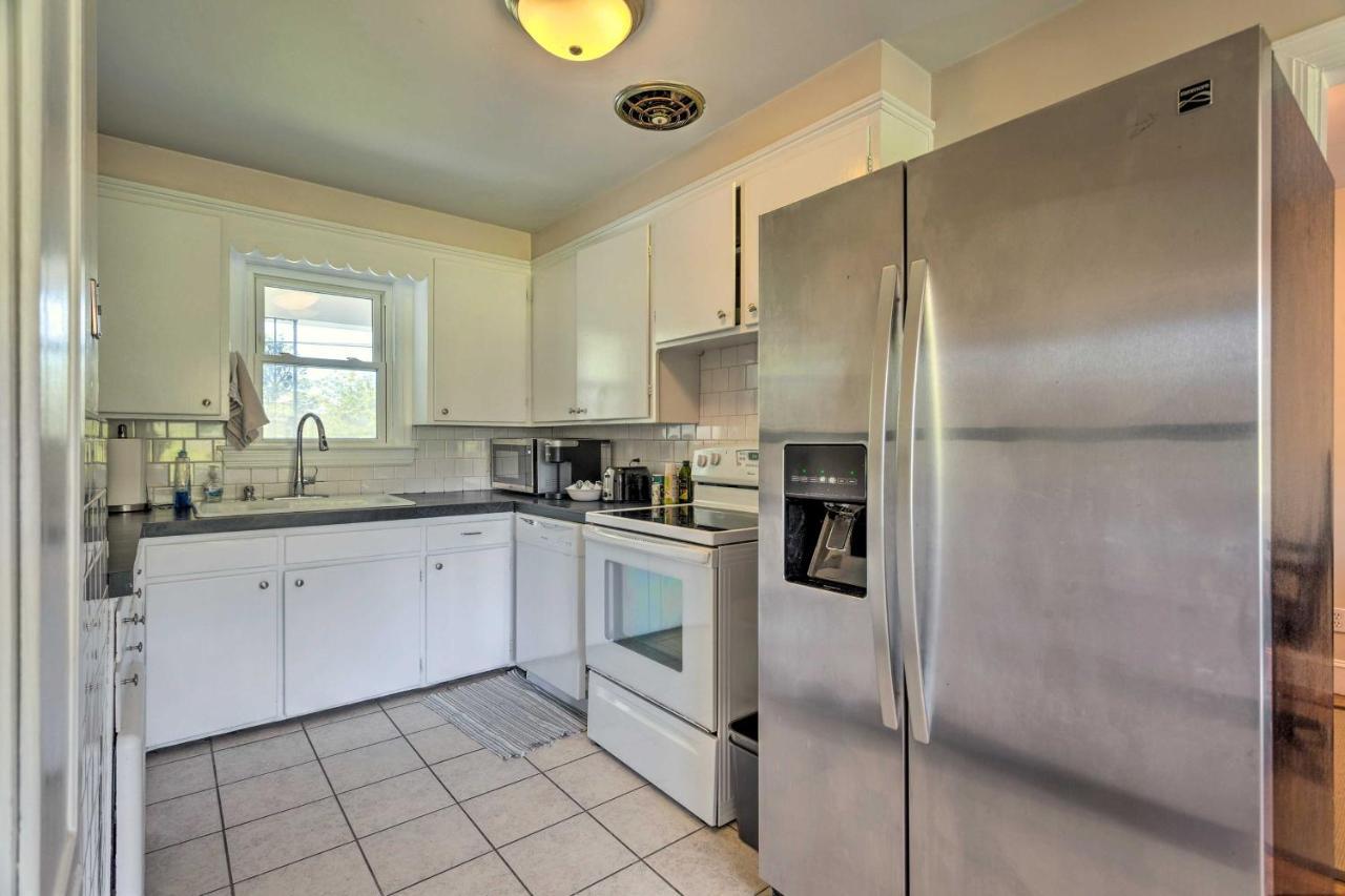 Cozy Middletown Home Near Beaches And Newport! Exterior photo